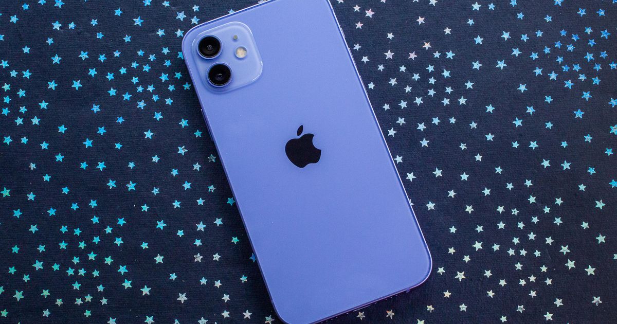 Reddit bans r/The_Donald, iPhone may face launch delays The best VPN