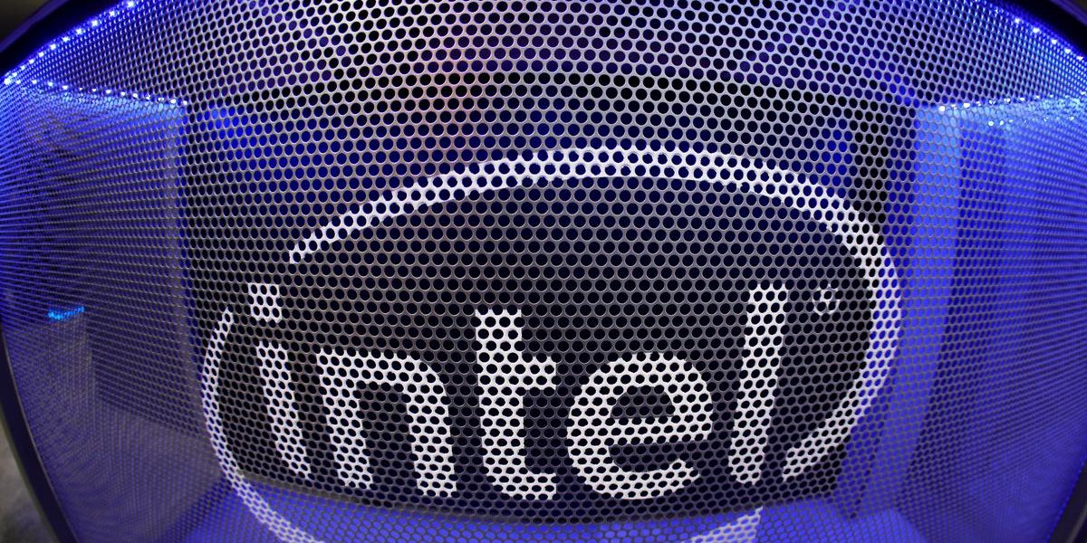 Intel's blockbuster results lift shares to dotcom peak, fire up