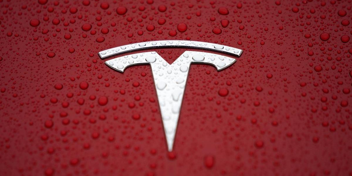 Michigan, Tesla settle suit over direct vehicle sales - Source
