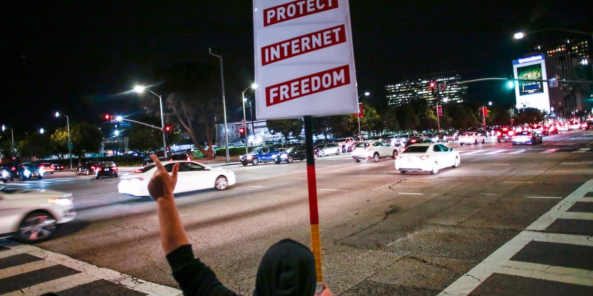 U.S. appeals court will not reconsider net neutrality repeal ruling