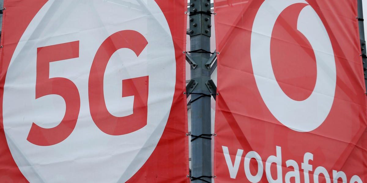 Vodafone assesses payment to India in dispute over dues -