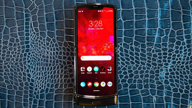 Samsung reveals new foldable phone, Motorola Razr reviews are in MWC