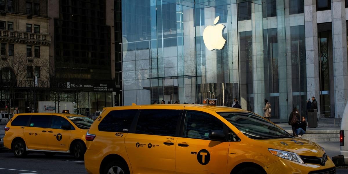 Apple scraps curbs on online buyers of iPhones amid virus