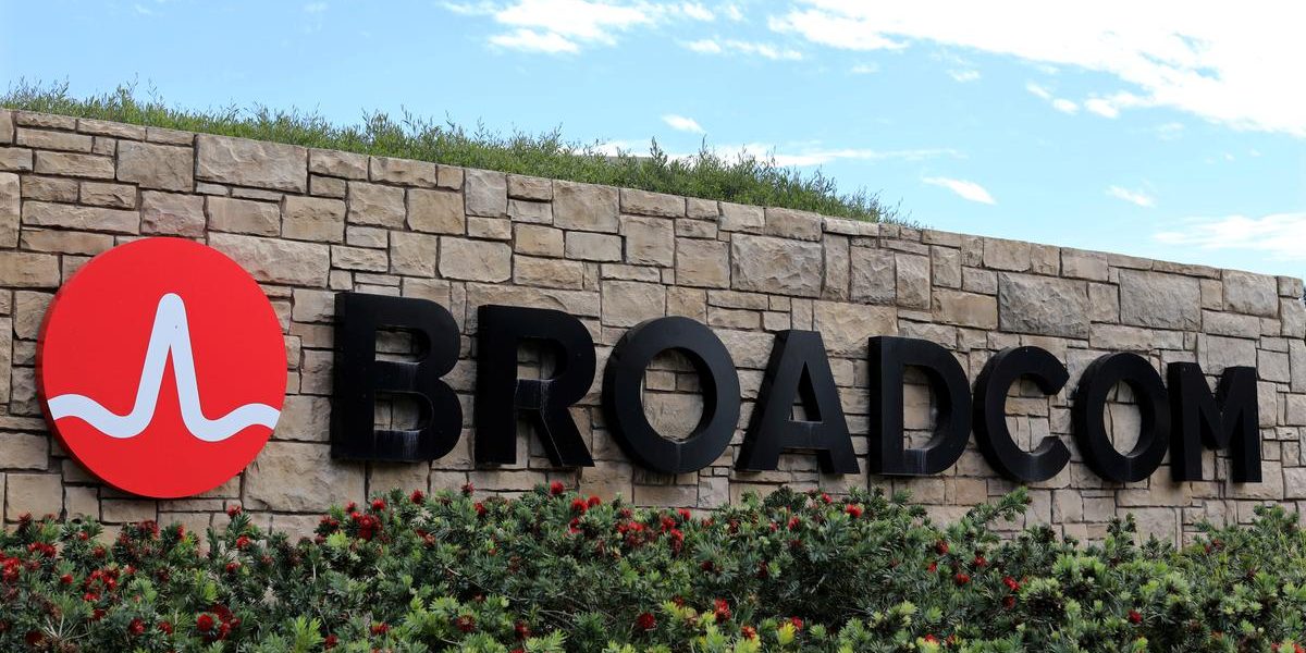 Broadcom withdraws 2020 revenue forecast on coronavirus worries - Source