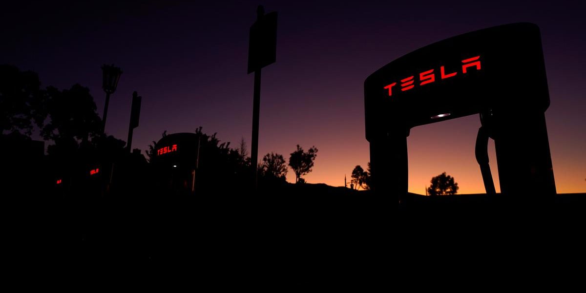 Tesla's U.S. factory to stay open as coronavirus lockdown begins: