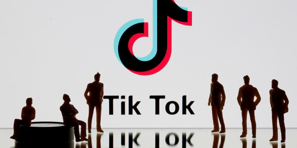 U.S. senator wants to ban TikTok for federal workers, citing