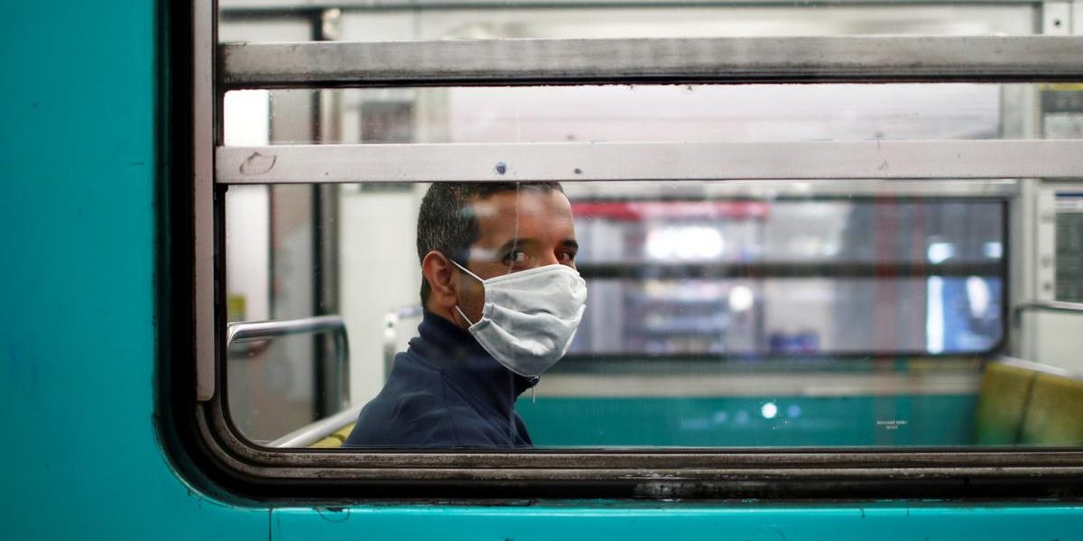 French lawmakers cry foul as government redraws coronavirus app debate