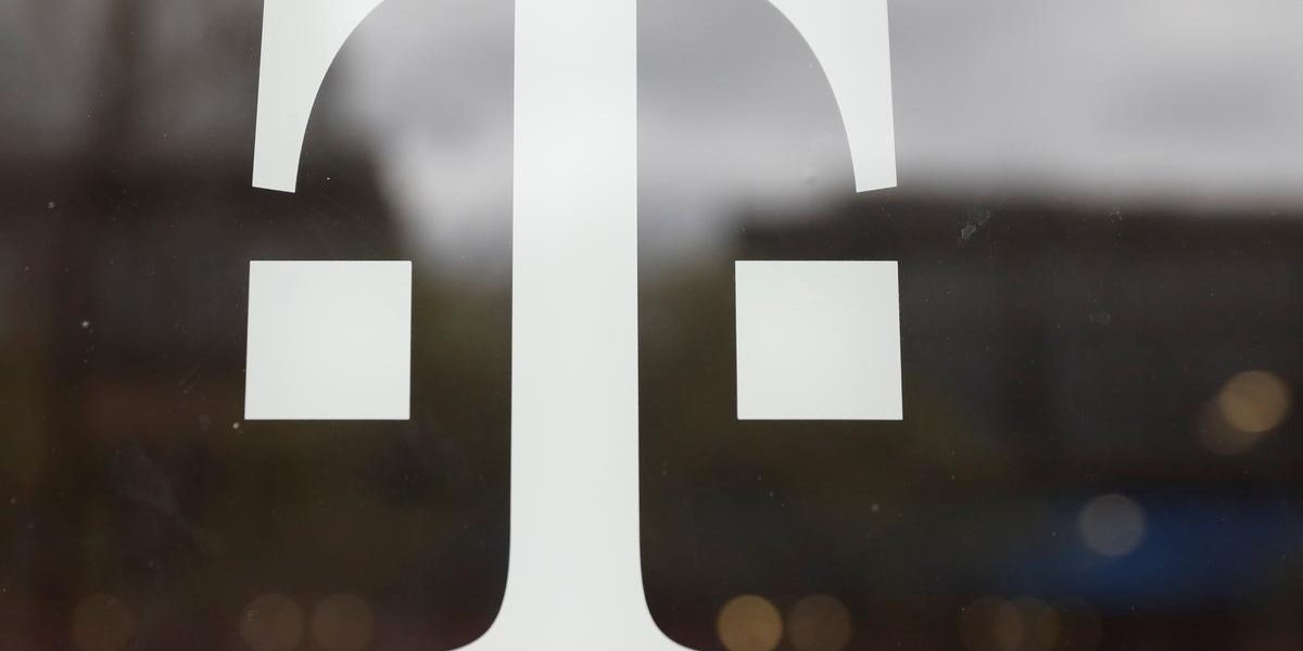 T-Mobile beats phone subscriber estimates as lockdown creates demand surge