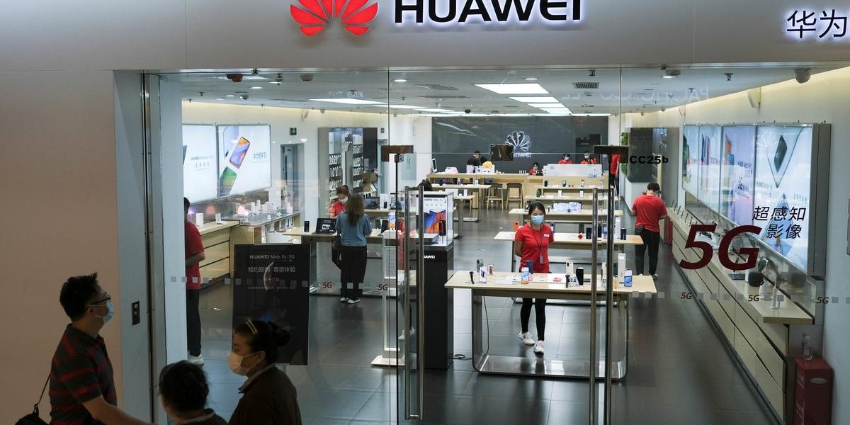 U.S. regulators open door to possible tightening of Huawei chip