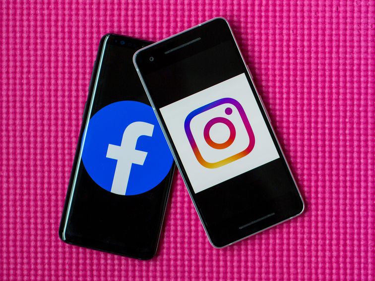 facebook-instagram-logos-phones-2.jpg