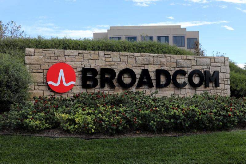 Broadcom's revenue forecast disappoints on possible Apple iPhone delay -