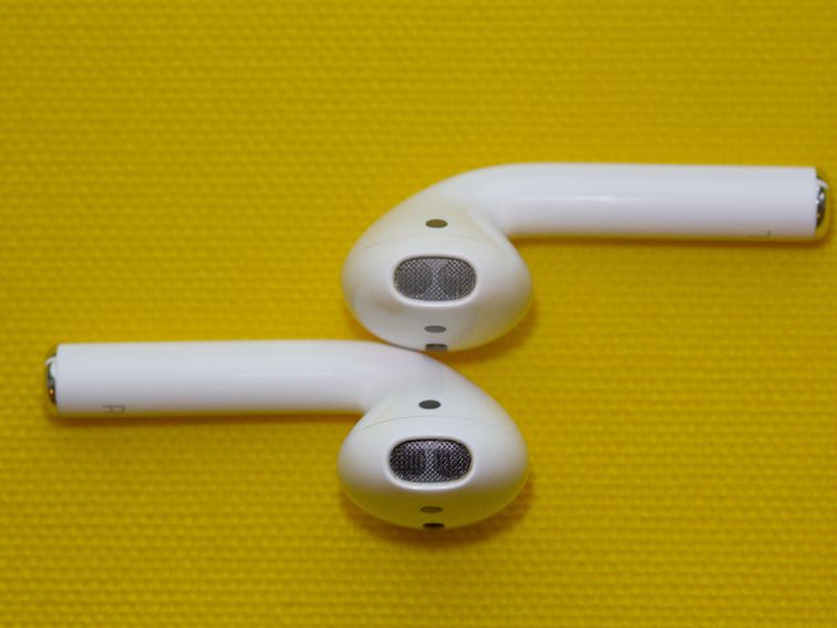 apple-airpods-2.jpg