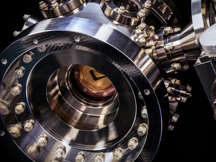 honeywell-quantum-solutions-inside-the-chamber.jpg