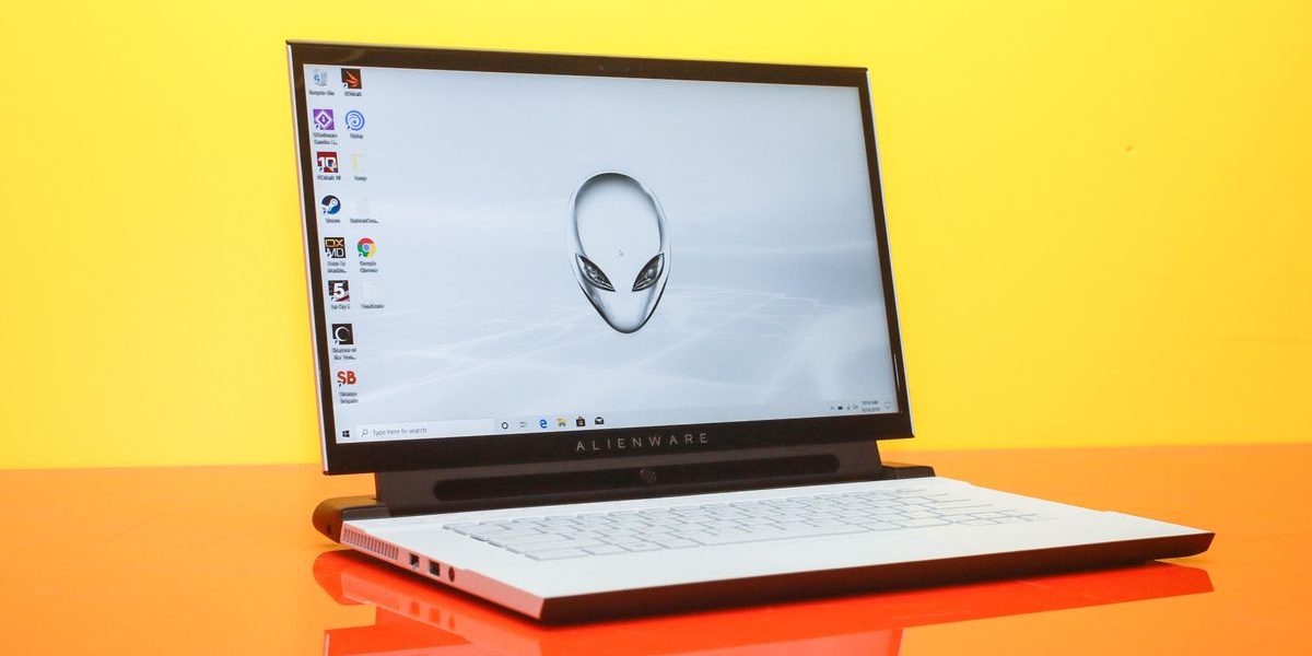 08-alienware-m15-r2.jpg