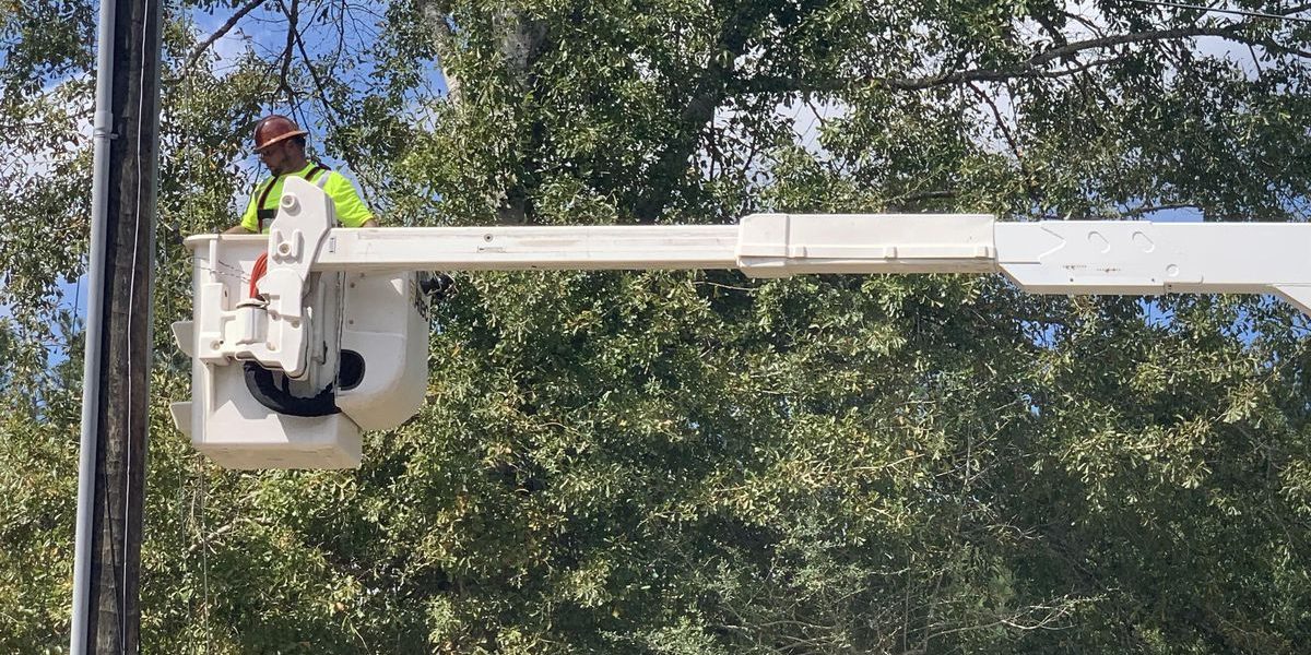 mississippi-co-op-bucket-truck.jpg