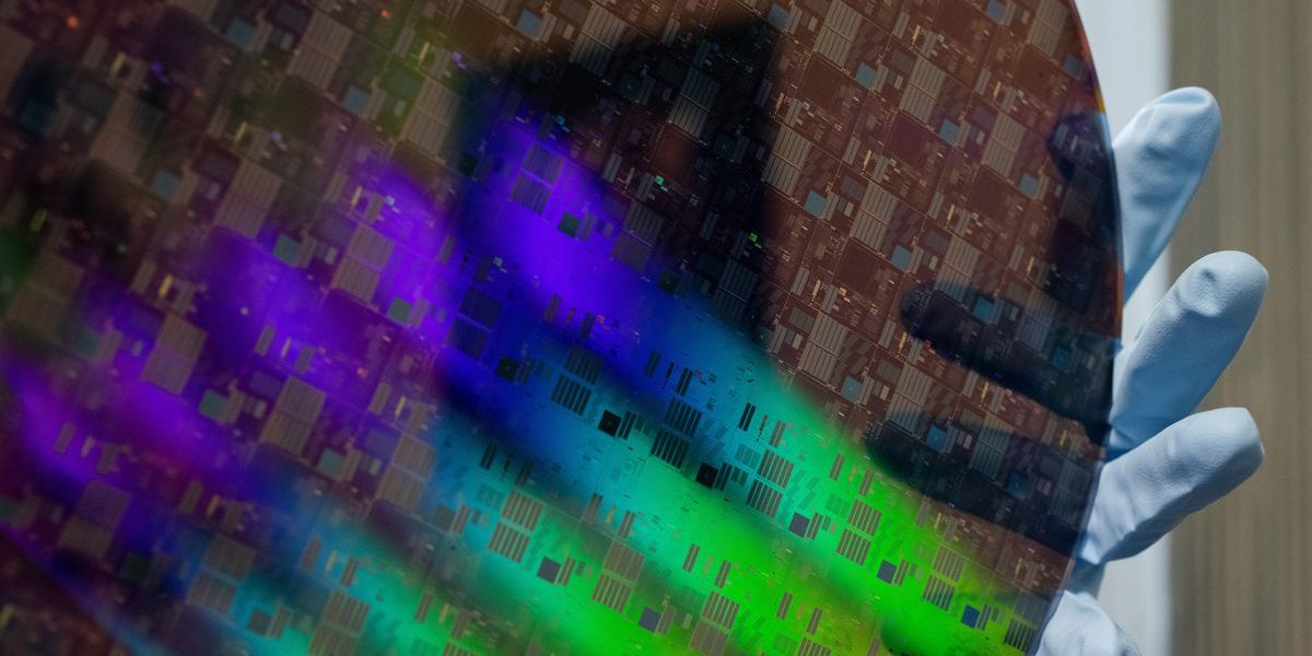 semiconductor-gettyimages-1231203486.jpg