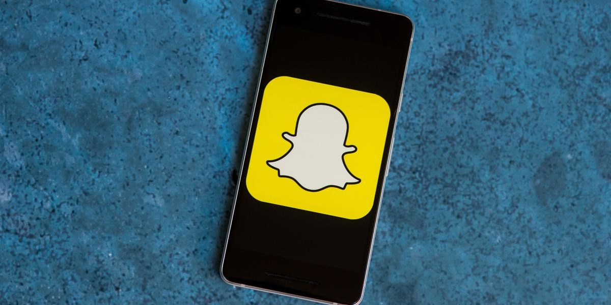 snapchat-logo-2.jpg