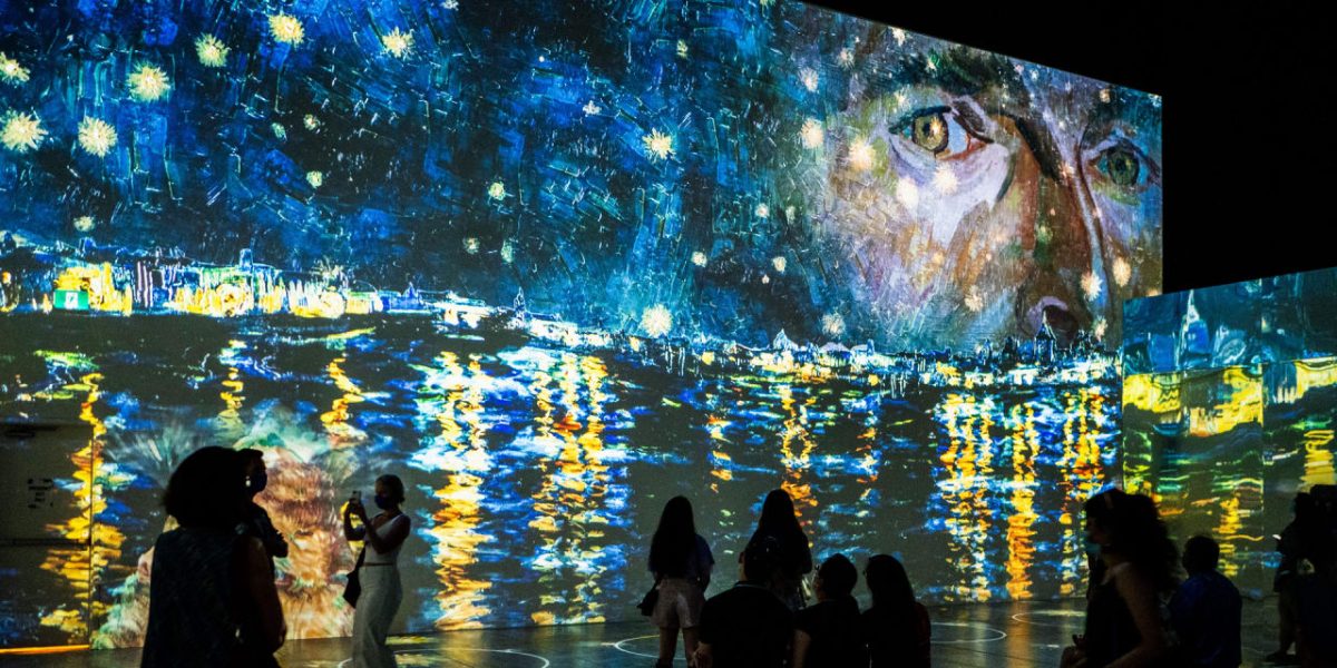p-1-this-stunning-immersive-exhibit-explores-van-goghs-art-in-a-whole-new-way.jpg