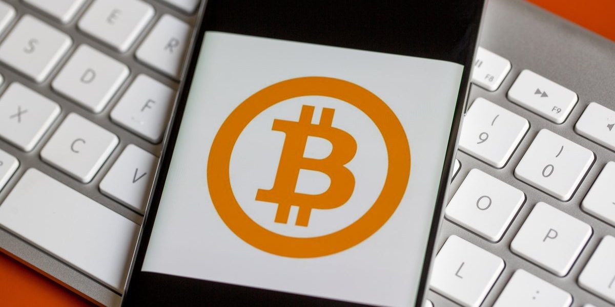 bitcoin-logo-phone-5938.jpg